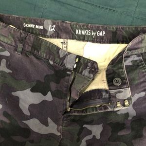 Gap Camo Skinny Crop